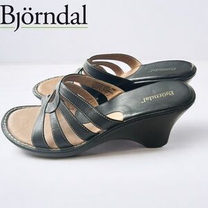 Bjorndal Black and Tan Sandals with Crisscross Straps Sz 9